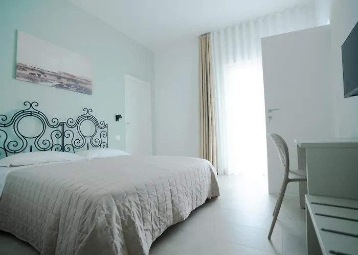 ベッド・アンド・ブレックファスト Archaia 3*