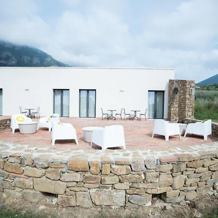 Archaia Nocleg ze śniadaniem