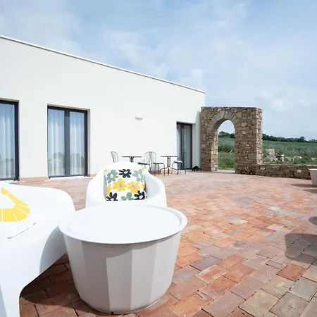 Archaia Nocleg ze śniadaniem